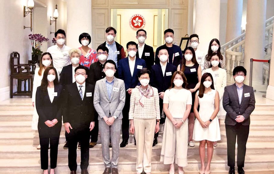 ◆2022年王家揚獲邀到禮賓府與時任行政長官及一眾透過青年自薦計劃服務香港特別行政區政府的咨詢委員會委員進行交流。