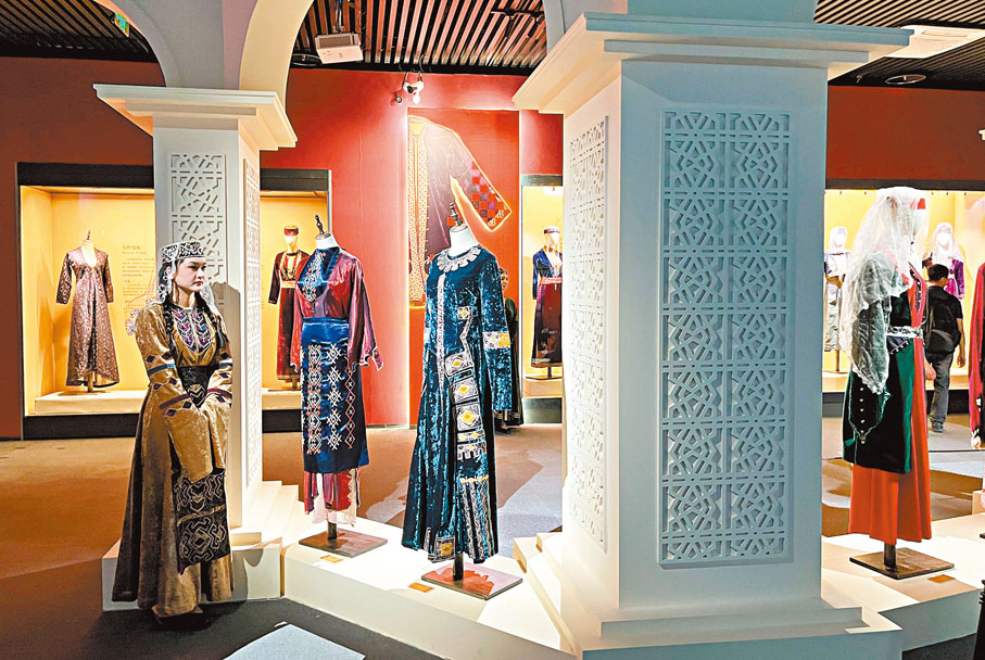 ◆亞美尼亞傳統服飾塔拉茲是亞美尼亞文化精髓的重要表現之一。     