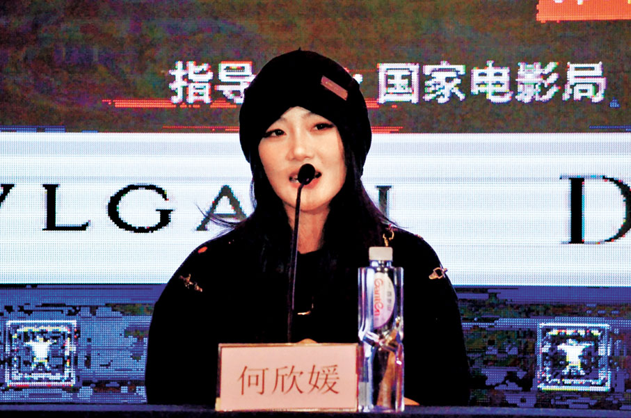 ◆何欣媛想要在影片中呈現一種明亮、活潑，充滿少女情懷與浪漫的感覺。