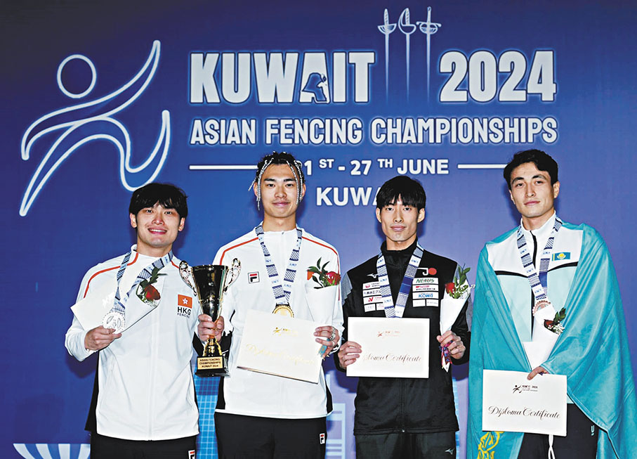 ◆得獎劍手於頒獎台上合照。  中國香港劍擊總會圖片