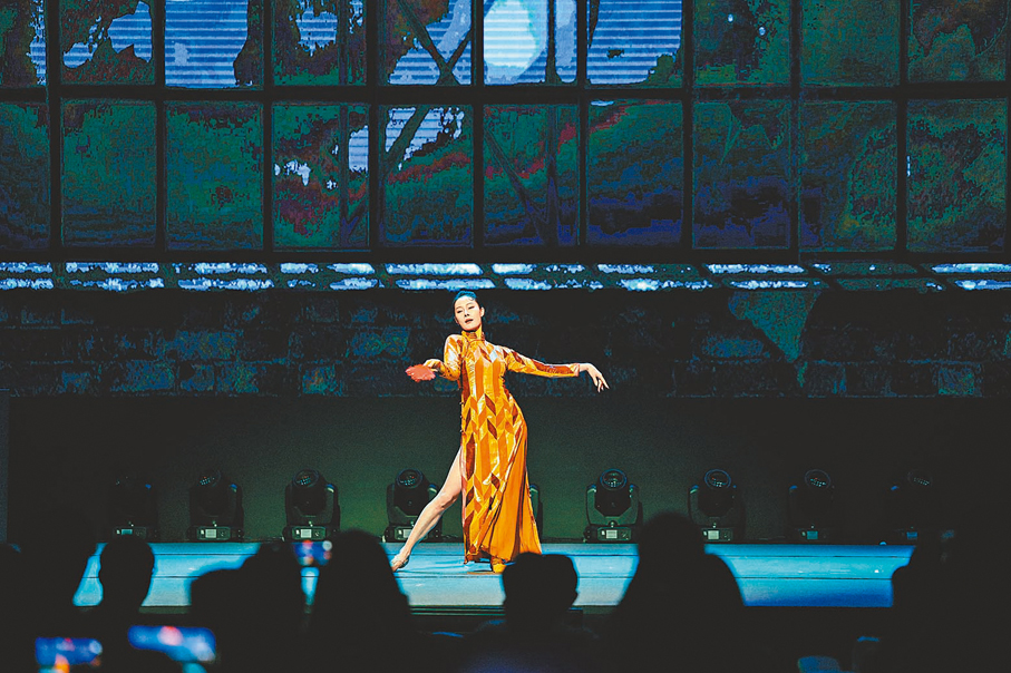 ◆郎昆創作的大型舞劇《金陵十三釵》今年7月亦將造訪香江。  受訪者供圖