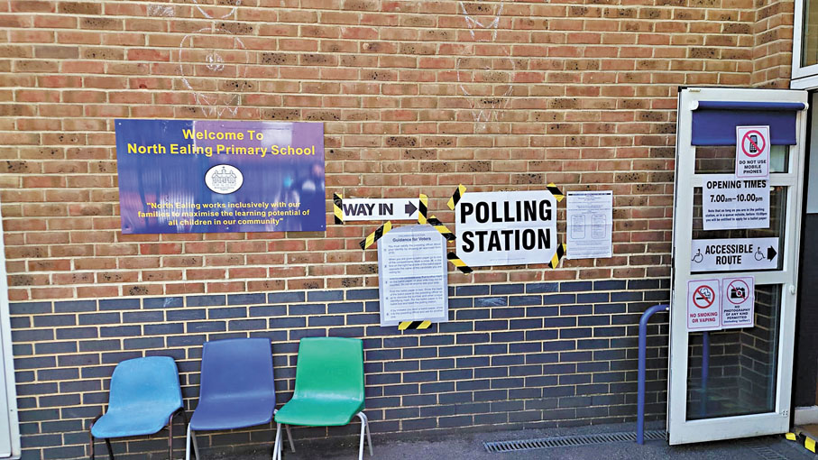 ◆ 記者所屬票站設在附近一家小學。 周天梧  攝