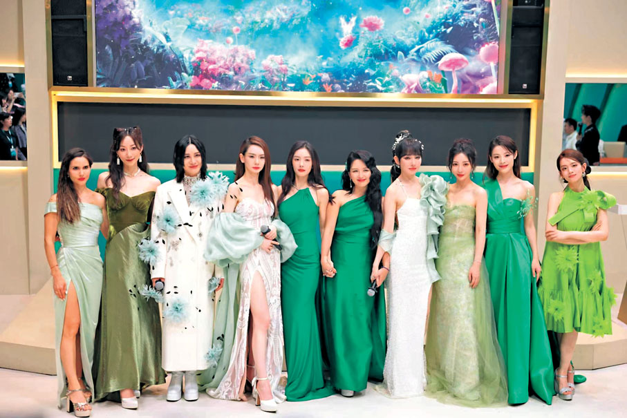 ◆姐姐們惺惺相惜，在這個春夏成為了一道光。胡若璋  攝