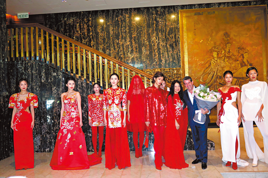 ◆昨日不少藝人擔任模特兒行騷。