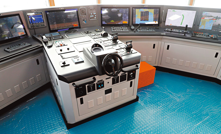 ◆駕駛室內融合多項智能系統。