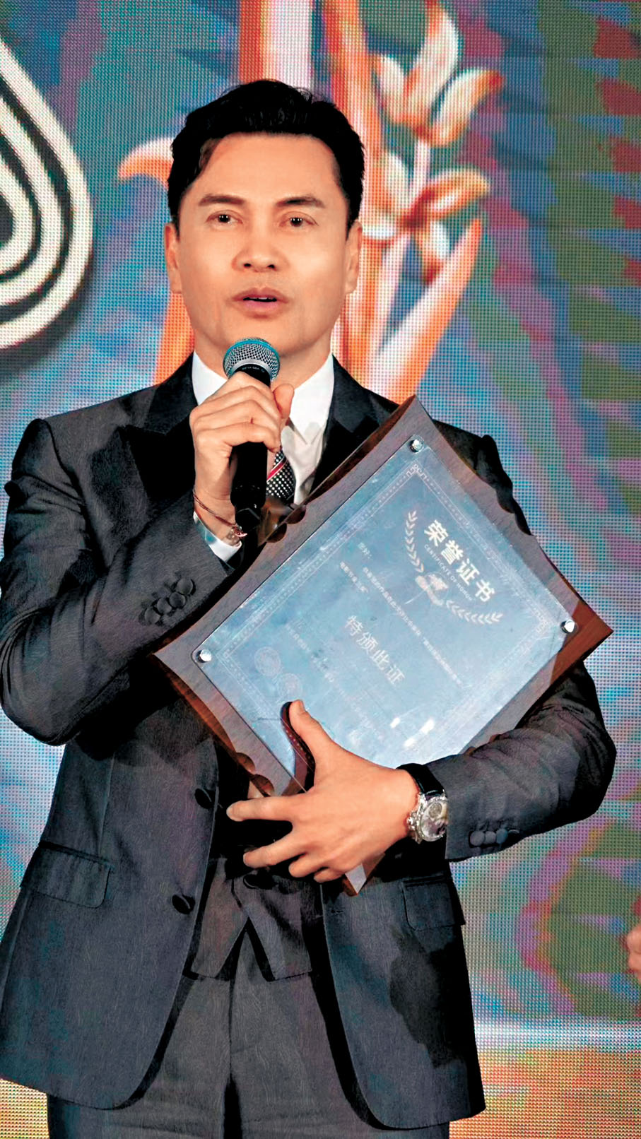 ◆呂良偉盼與青年演員多合作。