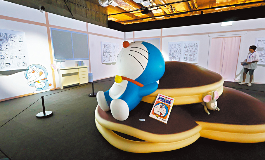 ◆多啦A夢睡懶覺。