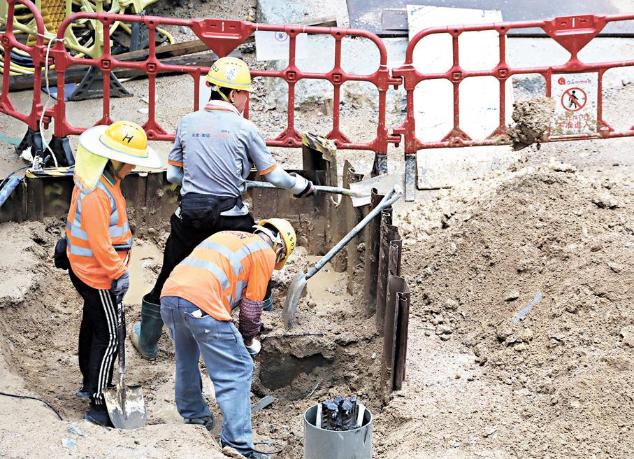 ◆建造業目前獲批約8,000個外勞名額，已安排來港工作的則有4,000餘人。資料圖片