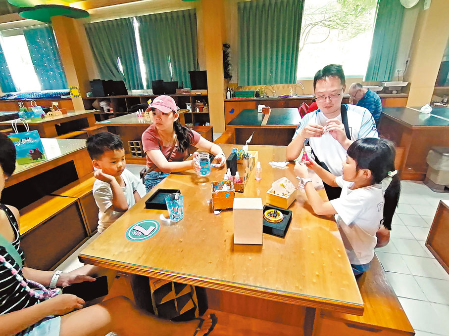 ◆一家大小做手作，很有滿足感﹗