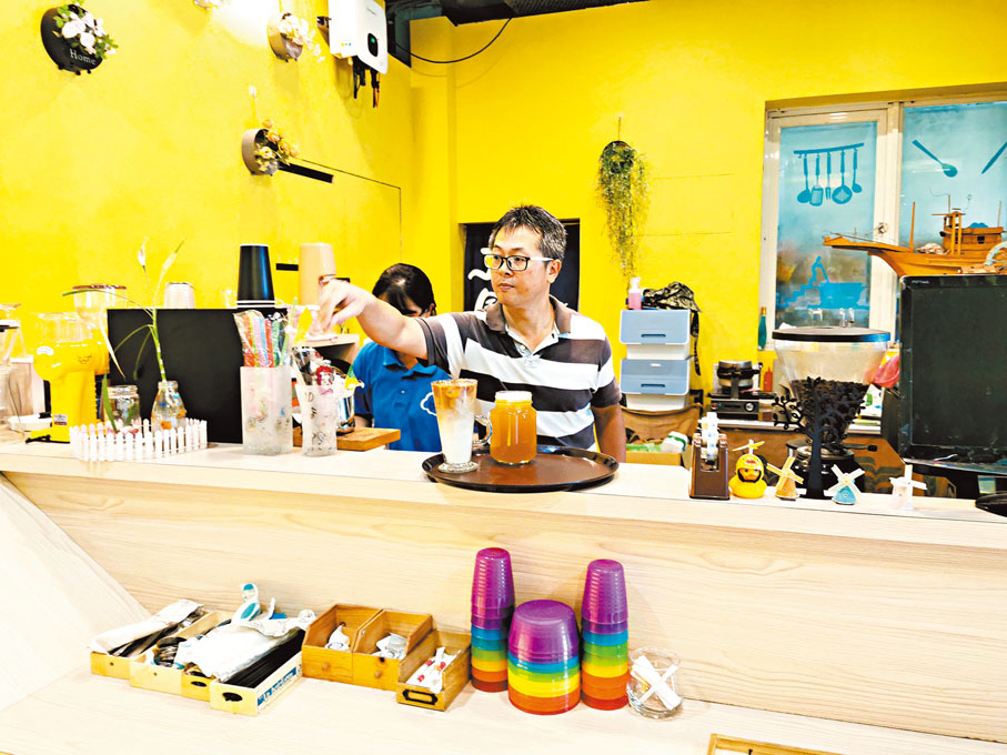 ◆老闆也負責輕食及飲品調配