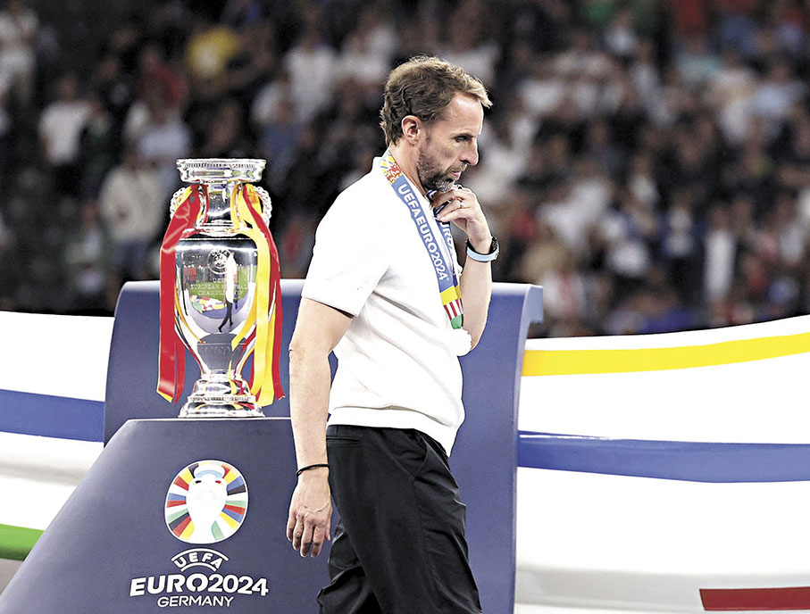 ◆兩度在歐國盃決賽飲恨，成為修夫基執教「三獅軍」生涯最大傷痛。  資料圖片