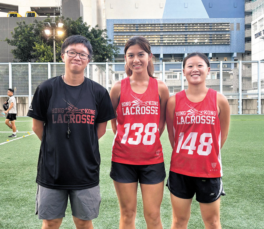 ◆（左起）女子隊總教練范德筠、陳彥澄和楊珮珮。