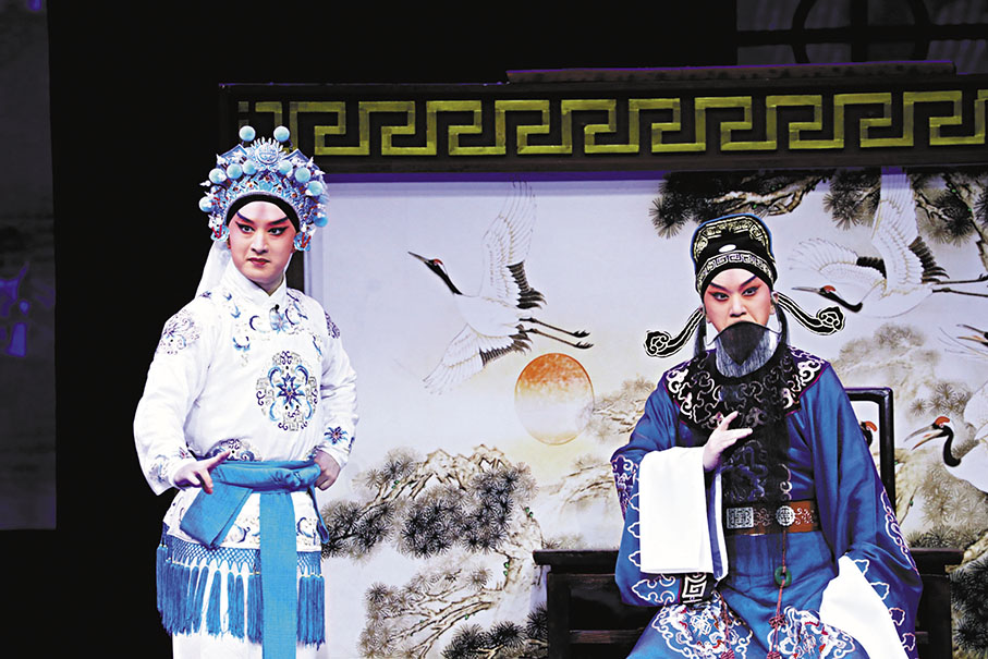 ◆《七俠五義》下本，郝帥飾演白玉堂，傅希如飾演顏查散。