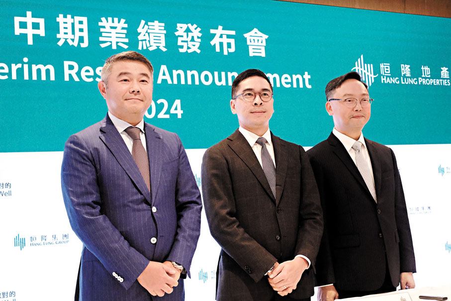 ◆陳文博(中)表示,現時要「保本保命」,需要更審慎理財。左為盧韋柏,右為趙家駒。香港文匯報記者涂穴 攝