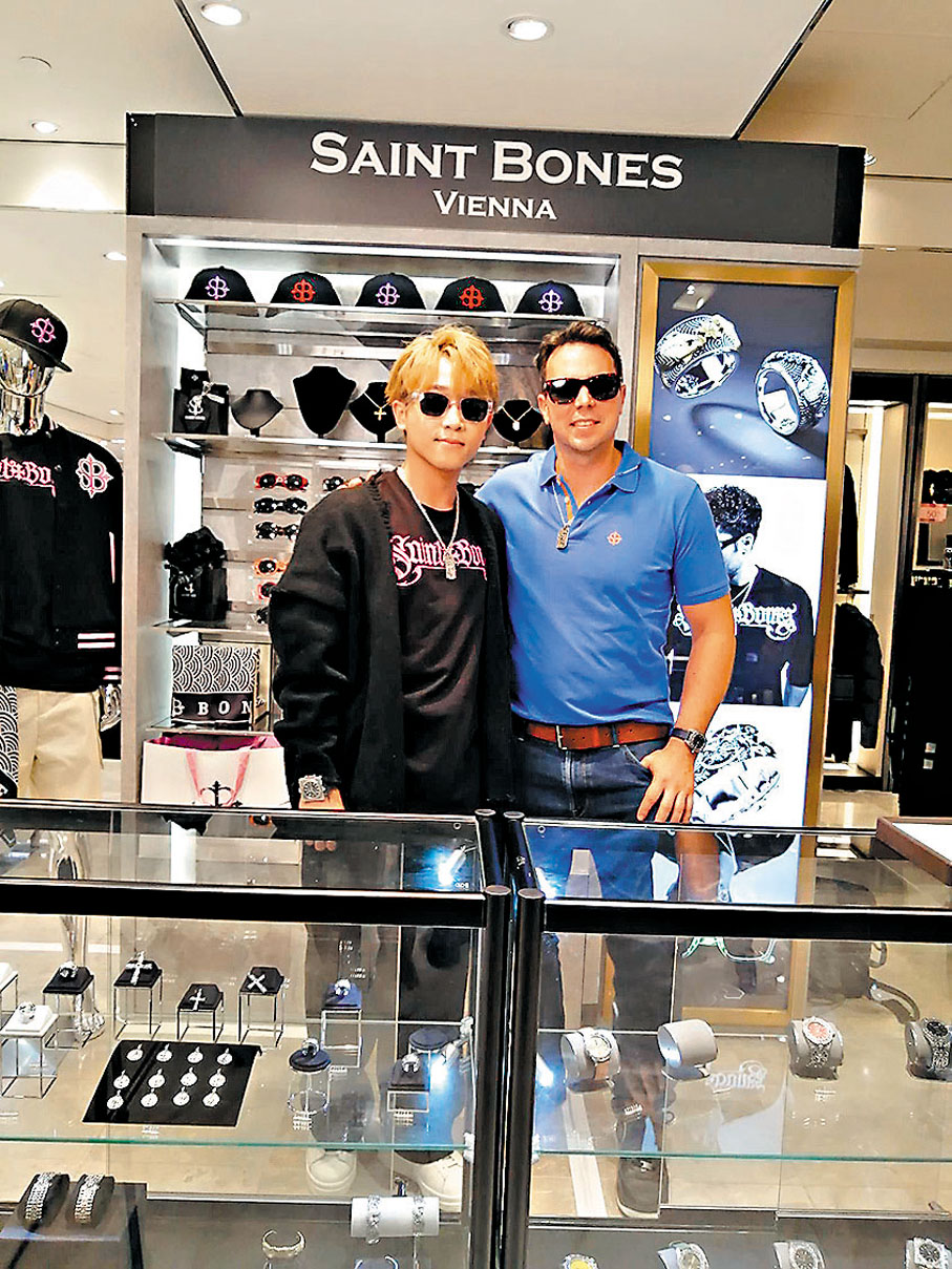 ◆品牌香港經銷商Dean與商台DJ歪歪