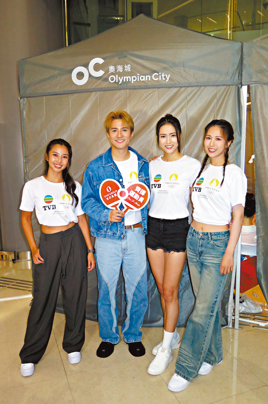◆右起：何沛珈、劉穎鏇、黃庭鋒和何泳芍有份主持TVB奧運節目表現輕鬆。