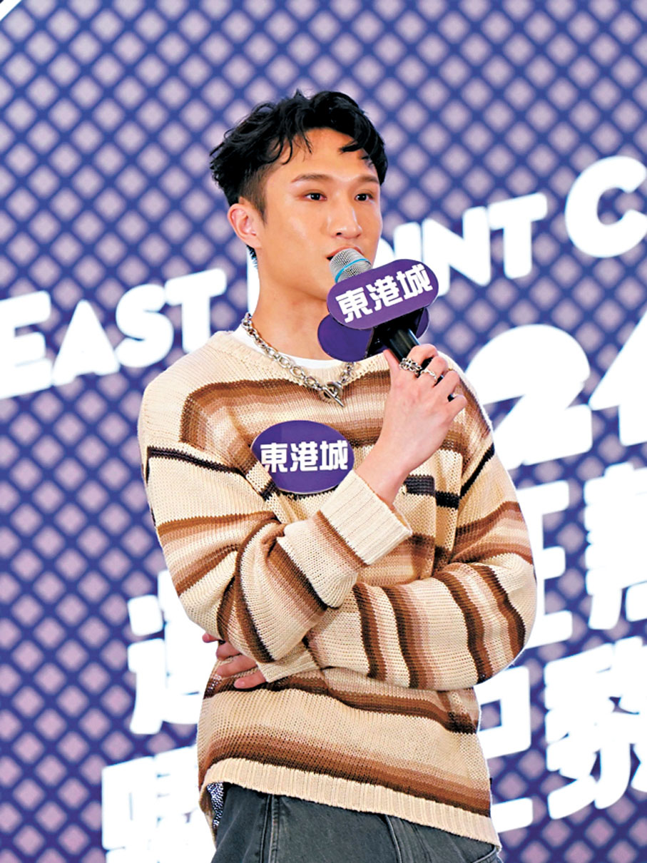 ◆蔡俊彥指評述員經驗有助教劍。香港文匯報記者張發兒 攝