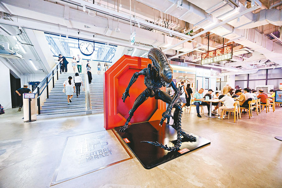 ◆《異形：羅穆盧斯》超巨型1：1原大異形模型