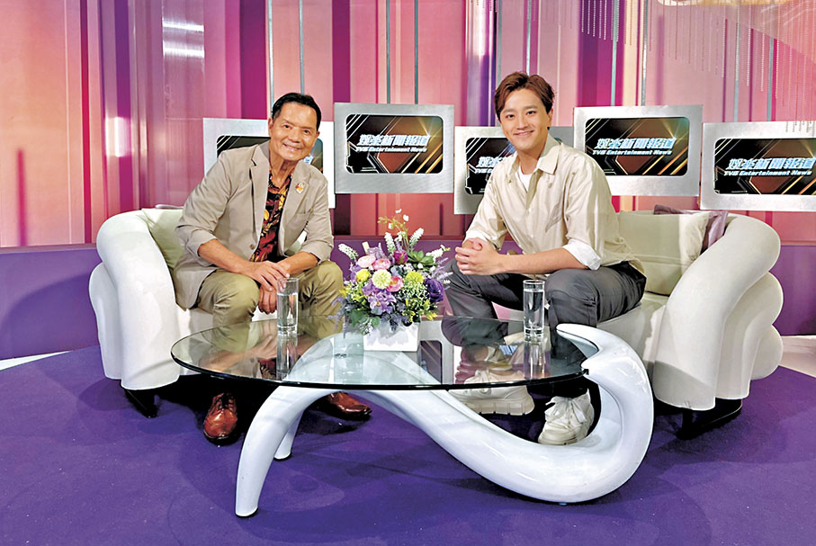 ◆吳大強（左）接受許文軒訪問。