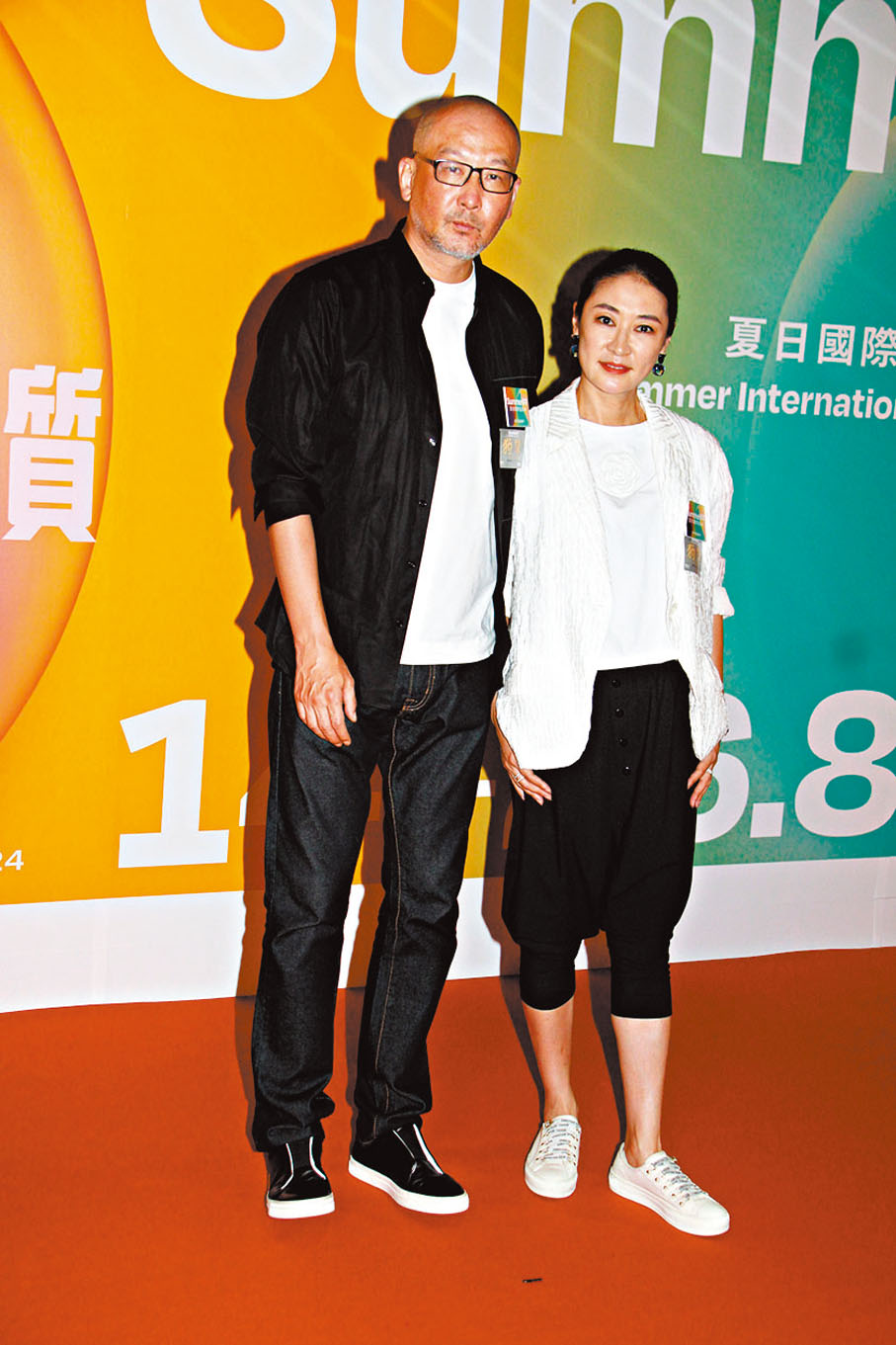 ◆管虎與太太梁靜前晚在港出席電影節開幕禮。