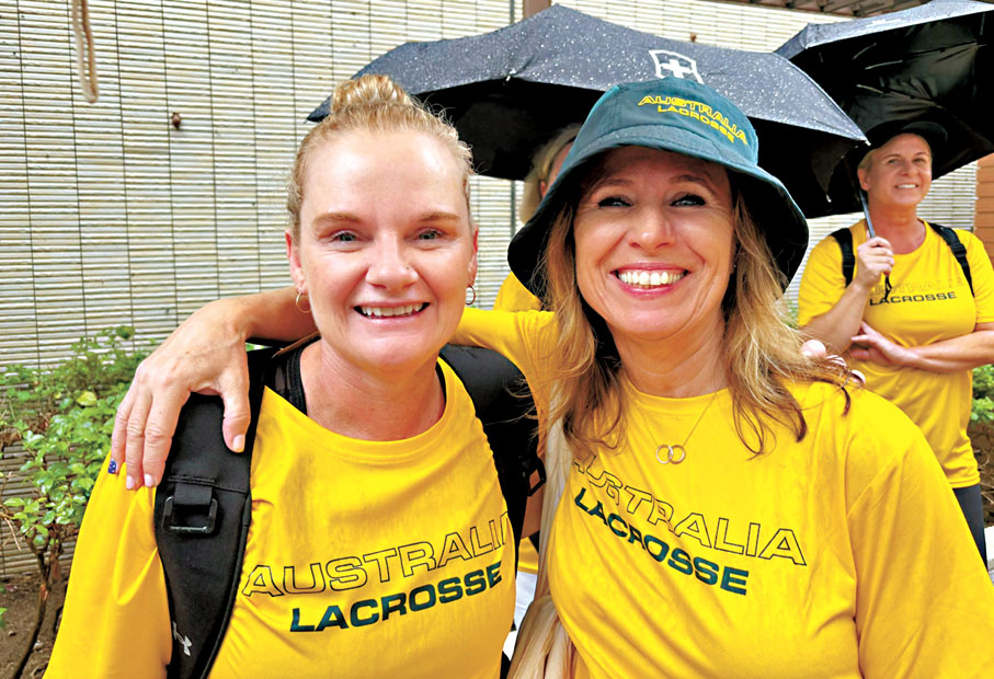 ◆來自澳洲的球迷Karen（左）大讚今次賽事如同小型奧運會。