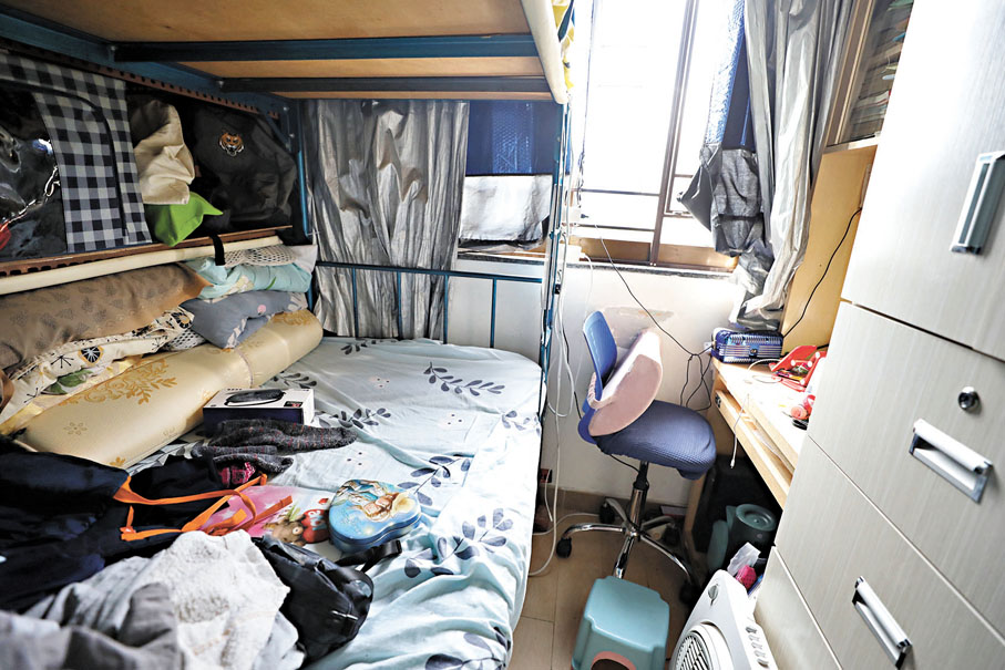 ◆圖為深水埗一間面積僅百多呎的劏房。 資料圖片