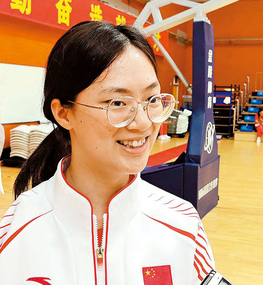 ◆運動員中年齡最小的是15歲的游泳運動員朱慧。 香港文匯報記者馬曉芳  攝