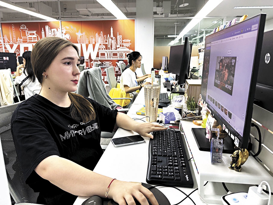 ◆雅文傳播在海外及內地公司皆有外籍員工，讓中國內容的運營推廣更好地本土化、被海外受眾接受。 香港文匯報記者胡永愛  攝