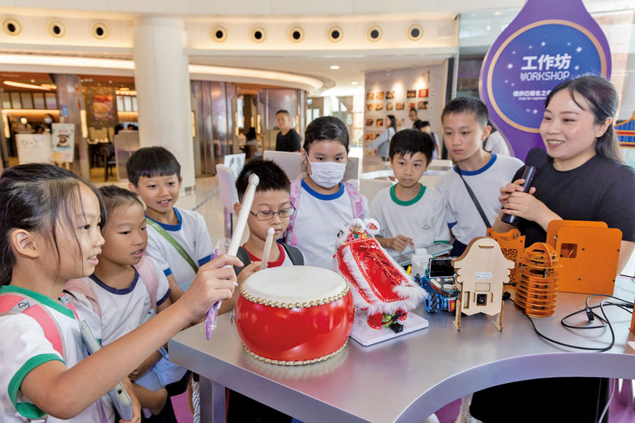 ◆展覽設有互動遊戲及STEM工作坊，讓大眾在輕鬆愉快的氛圍中，深入了解中大的創新科技和創業文化。