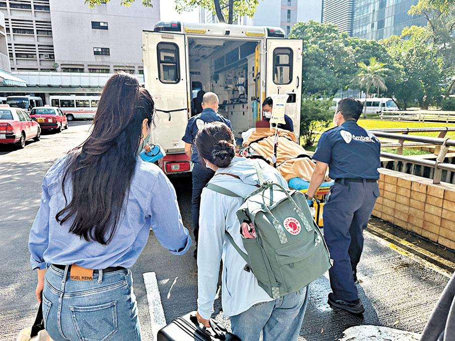 ◆香港黑龍江社團成員協助高小姐轉院。受訪者供圖