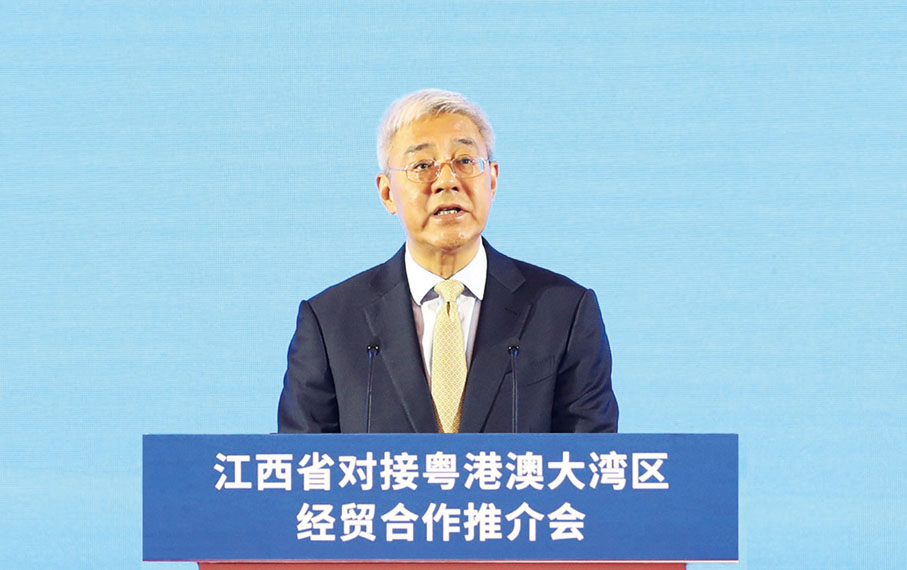 ◆ 江西省委書記、省人大常委會主任尹弘作主旨演講。