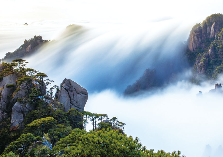 ◆ 雲海奇觀。三清山風景名勝區管委會供圖