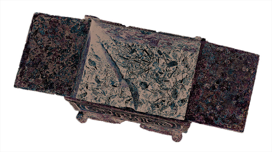 ◆銅盒內發現一件銅勺，以及大量動物脂肪、植物精油和硃砂，以及方解石、文石等物質。    圖源山西省考古研究院