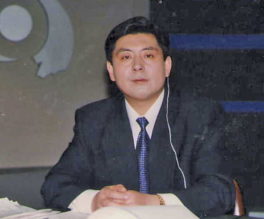 ◆1999年，陳衛東為中央電視台現場直播。