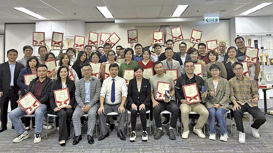 ◆王韶華致力創立培訓中心,培育及吸納精英,為推動保險界的專業砥礪前行。