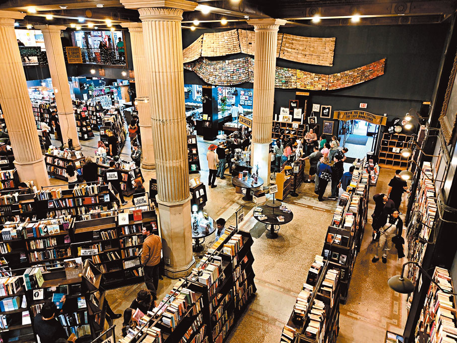 ●「最後的書店」樓底可不矮。