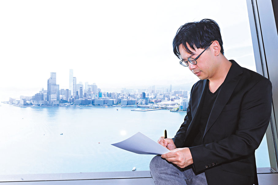 ●張家誠有時三分鐘就能創作出一首好聽的歌。