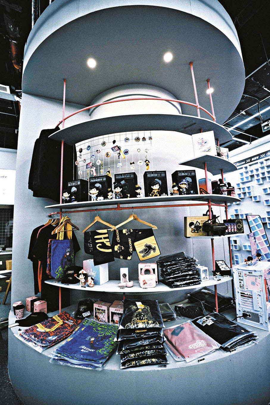 ● 周同學的授權業務已覆蓋潮流時尚、手辦潮玩等範疇。