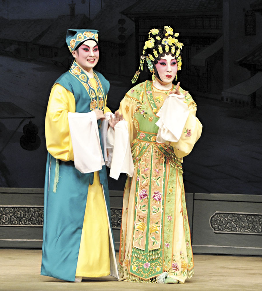 ●任丹楓與紫令秋是舞台上的好拍檔。