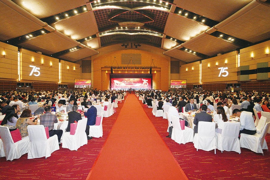 ●現場座無虛席。