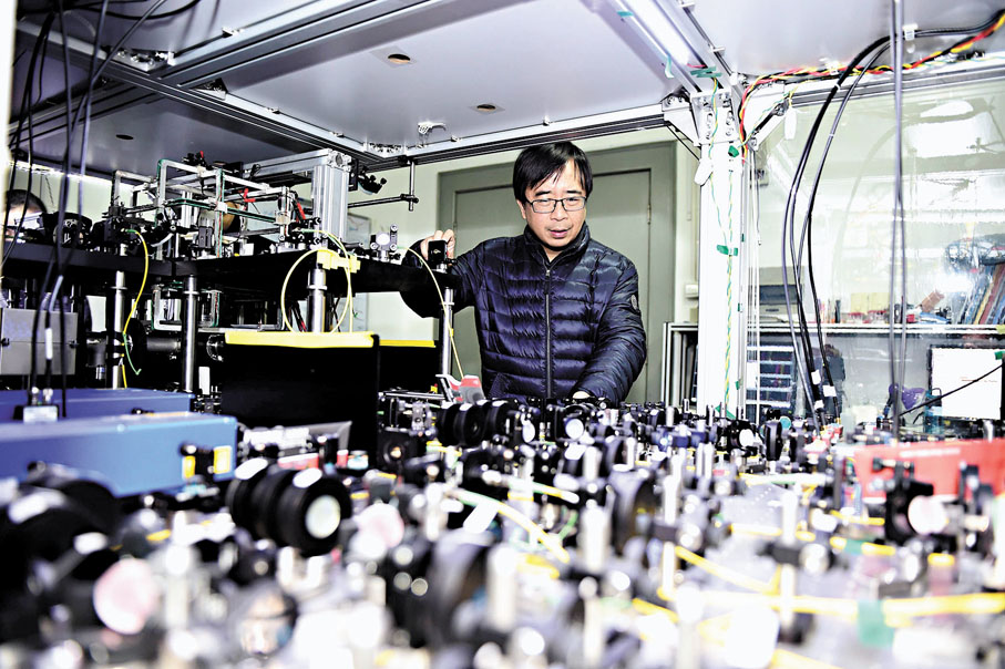 2017年　依託中國發射的「墨子號」量子科學實驗衛星，中國科學家實現多項世界領先的量子通信技術突破，包括世界首次洲際量子通信。