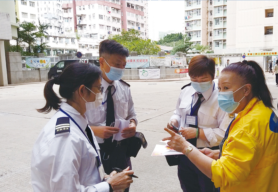 ●楊瑞蓮經常鼓勵下屬要抱有正面態度救災扶危。