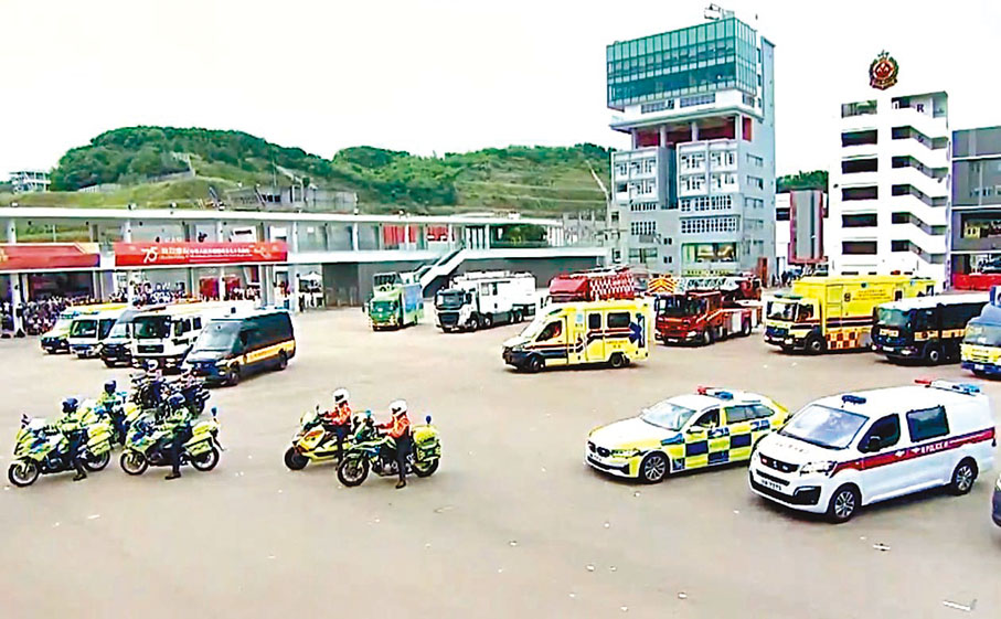 ●紀律部隊派出車輛列陣。 大公文匯全媒體記者周傾芫 攝