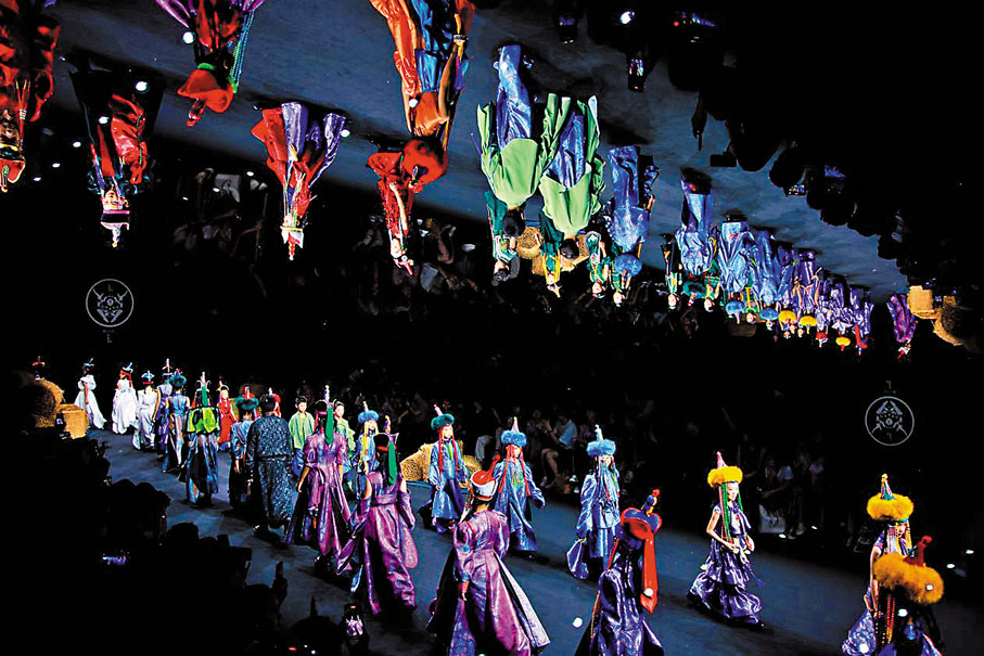 ●將中國元素加入孩子着裝中，傳承「中國美學」從娃娃抓起。