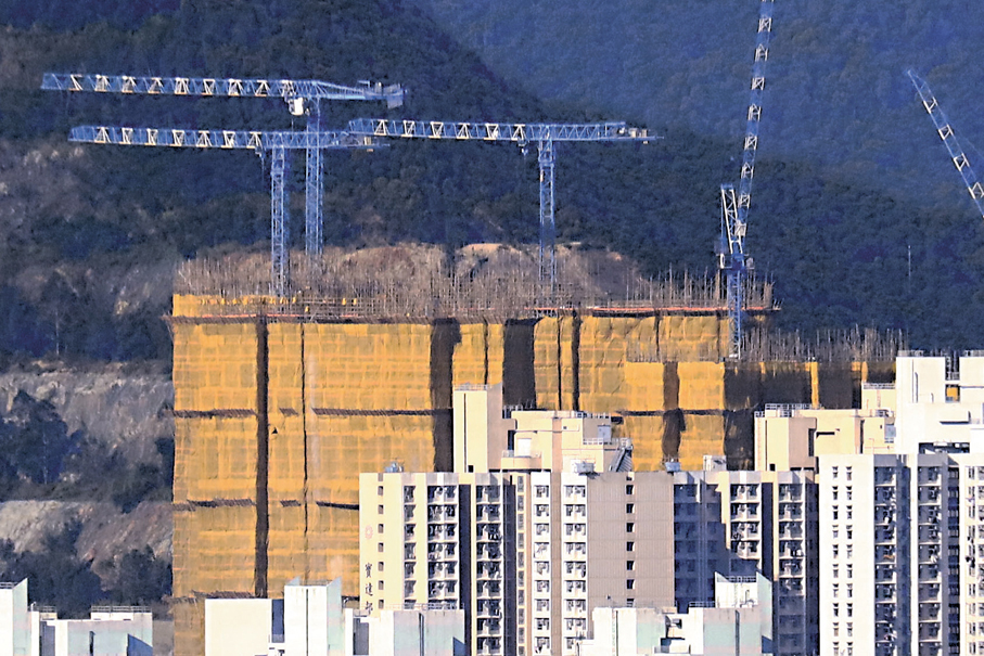 ●施工中的安達臣道「首置盤」。香港文匯報記者北山彥  攝