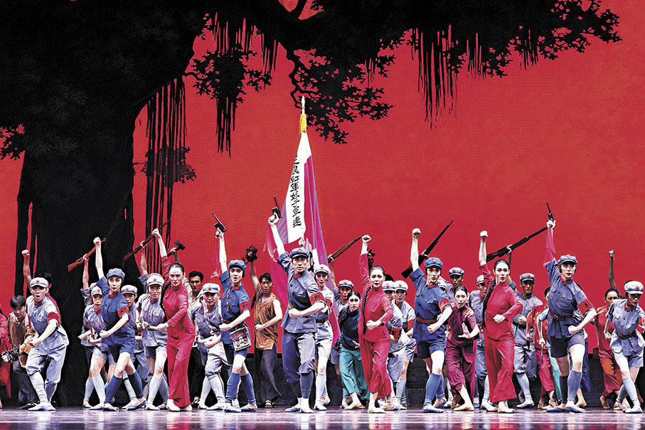 ●演出中特別安排了數個「瓊花」同時登場的驚喜場面。攝影：時任