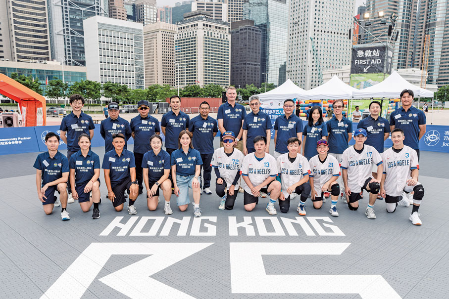 ●賽馬會五人棒球社區計劃啟動禮暨體驗日早前假中環海濱活動空間順利進行。圖為活動現場合照。