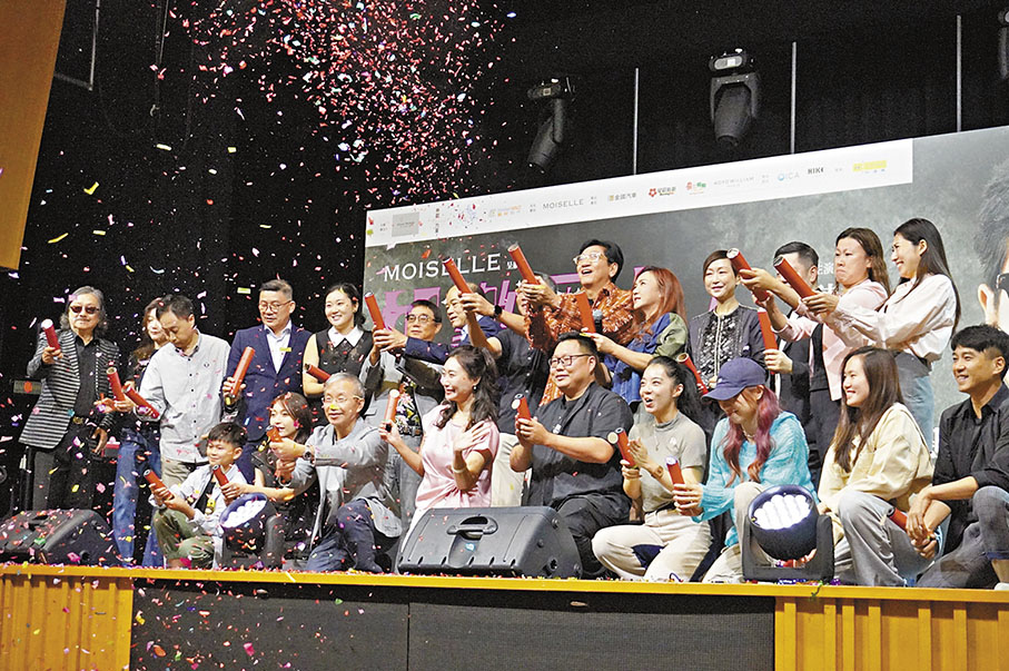 ●一眾主創齊預祝音樂劇票房大賣。