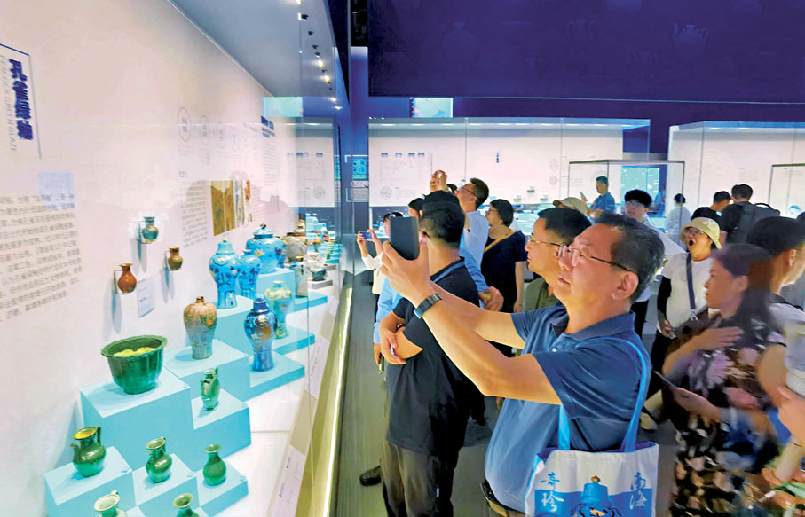 ●南海深海考古展吸引了大批觀眾。