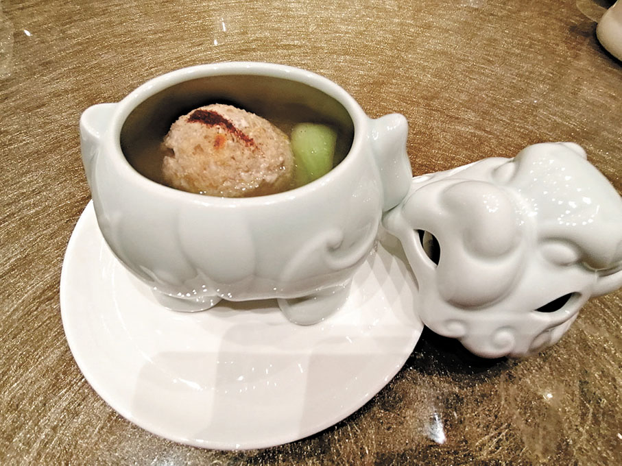 ●蝦籽蟹粉燉獅子頭